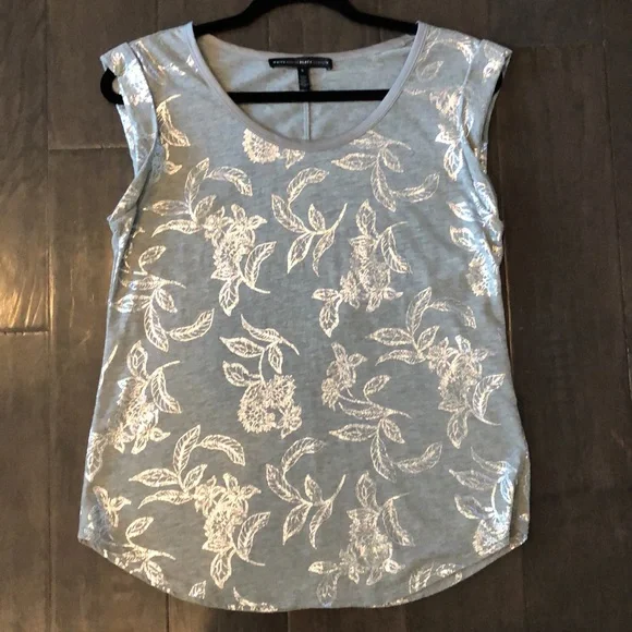 WHBM Metallic Scoop Neck Tank - Picture 8 of 8